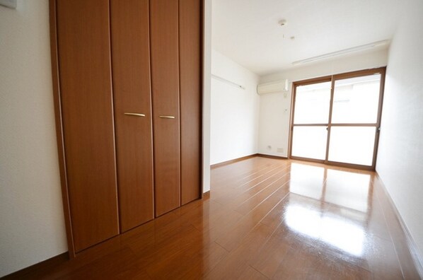 フレア新中野の物件内観写真